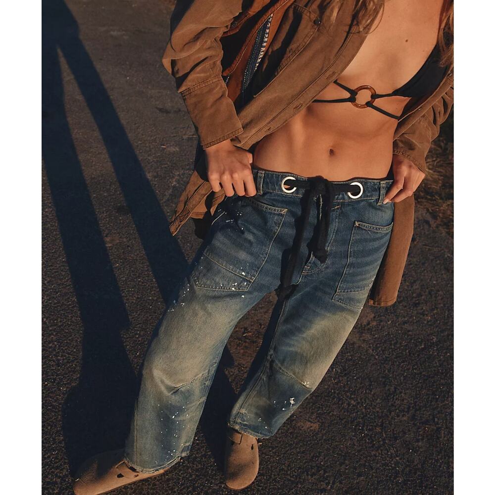 Wide-Leg Denim Jeans in Distressed Blue - Picture 10 of 10